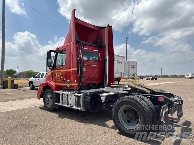 Volvo VNM42T Traktorske jedinice