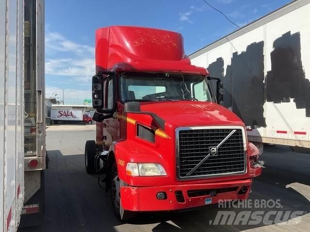Volvo VNM42T Traktorske jedinice