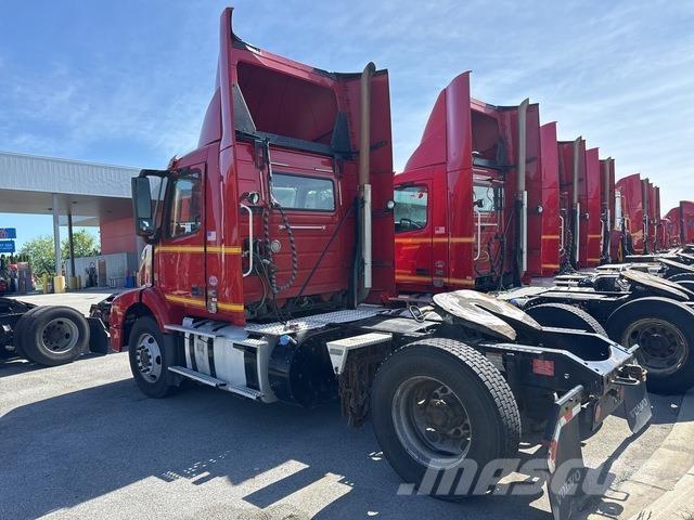 Volvo VNM42T Traktorske jedinice