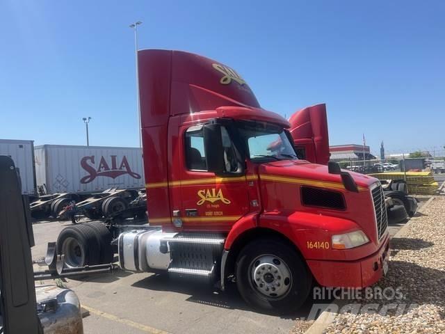 Volvo VNM42T Traktorske jedinice