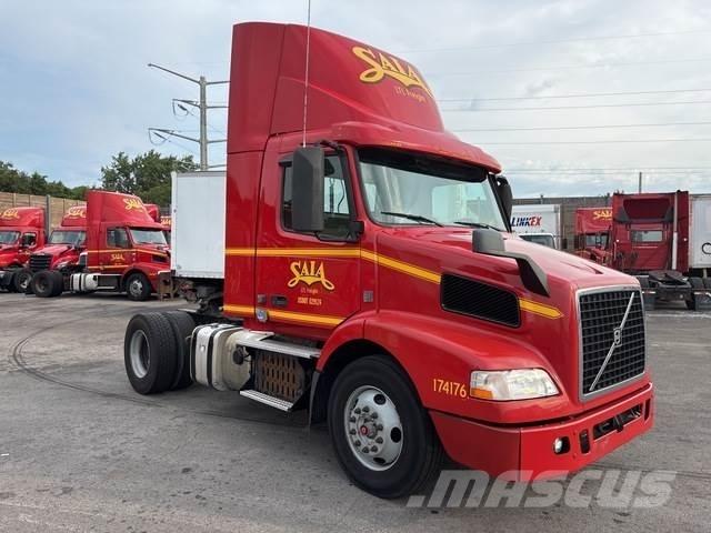 Volvo VNM42T Traktorske jedinice