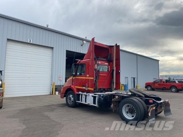 Volvo VNM42T Traktorske jedinice