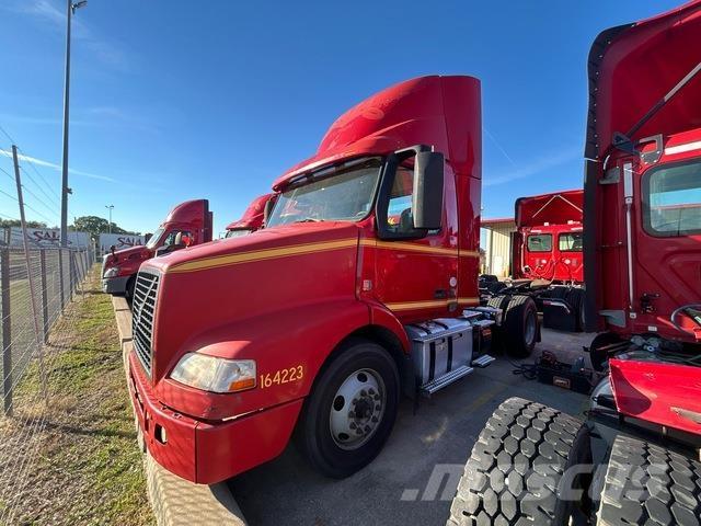 Volvo VNM42T Traktorske jedinice