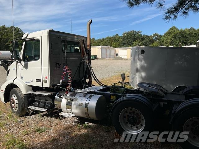 Volvo VNR Traktorske jedinice