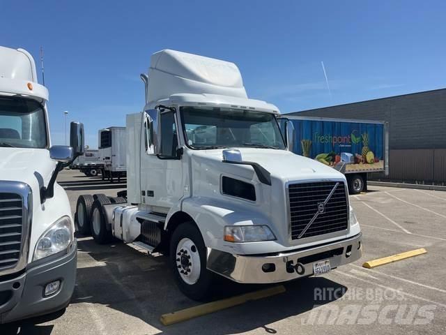 Volvo VNR64T Traktorske jedinice