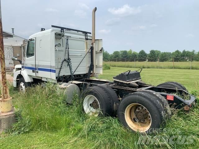 Volvo VNR64T Traktorske jedinice
