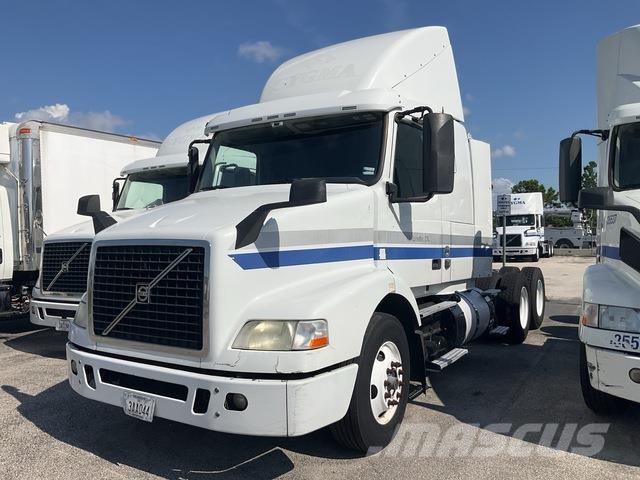 Volvo VNR64T Traktorske jedinice