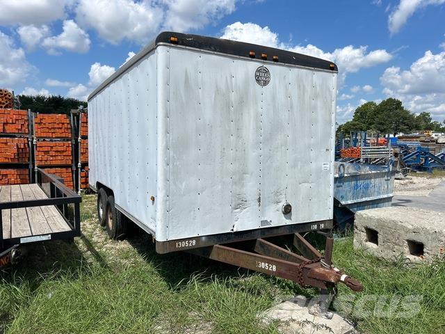 Wells Cargo  Sanduk prikolice