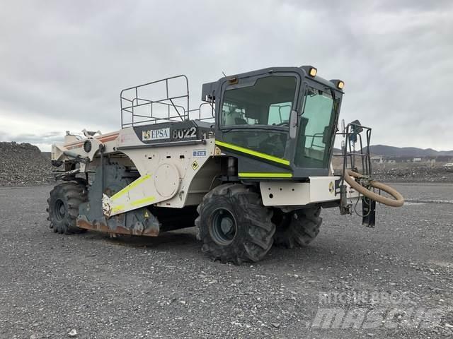 Wirtgen 2400 Kompaktori zemlje