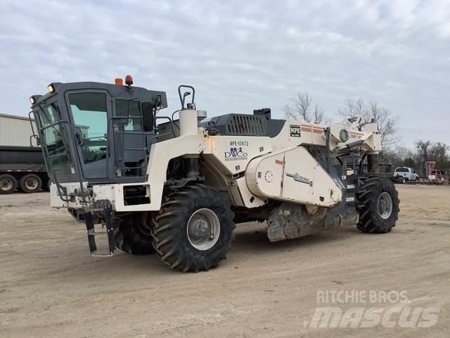 Wirtgen WR2000 Kompaktori zemlje