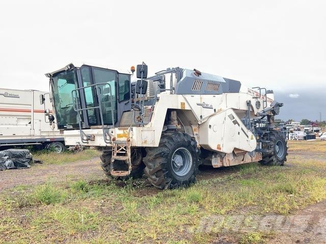 Wirtgen WR240 Kompaktori zemlje