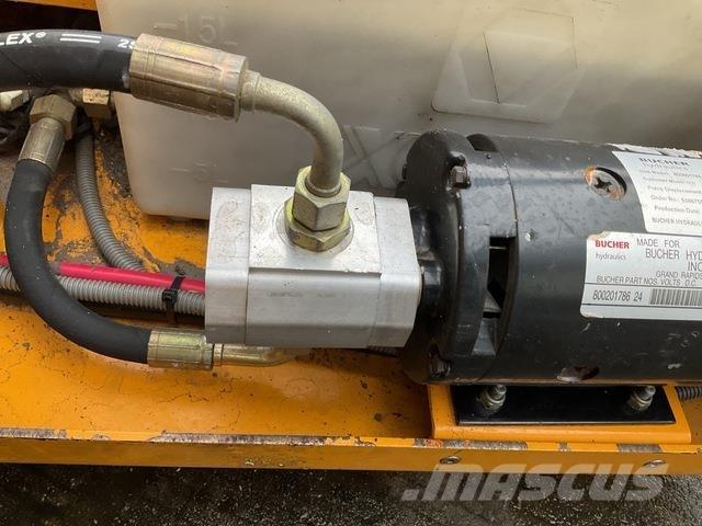 XCMG GTJZ1212 Škaraste platforme