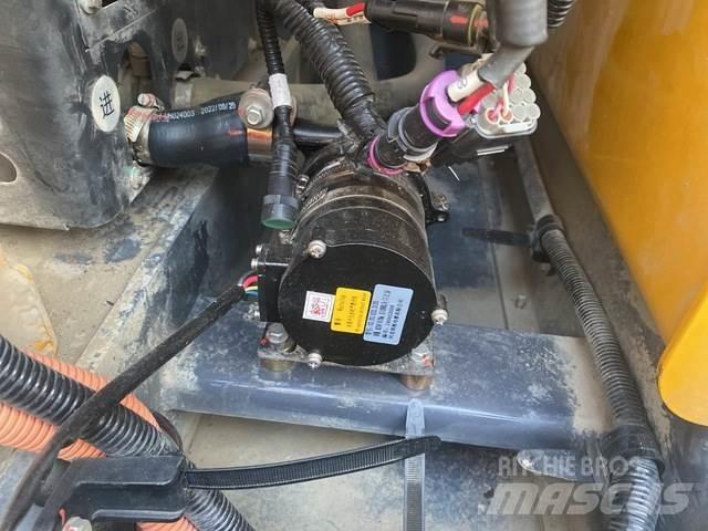XCMG XE215E Bageri gusjeničari