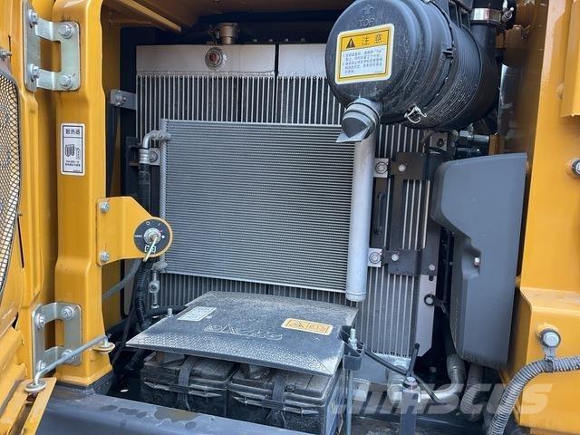 XCMG XE75GA Bageri gusjeničari