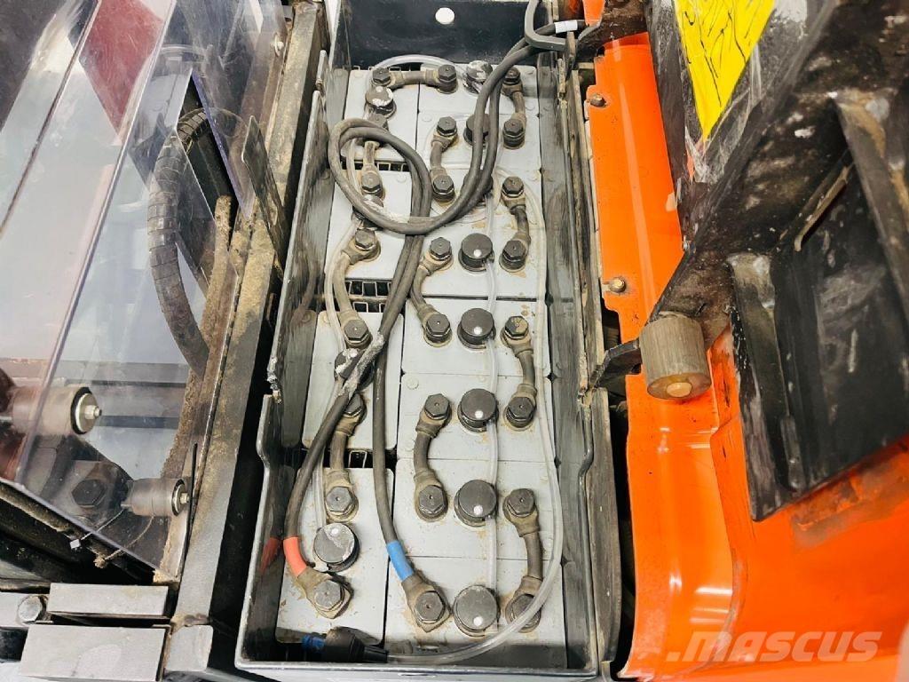 BT SPE160L Ručni električni viličar