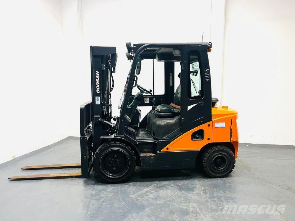 Doosan D30S-7 Dizelski viličari