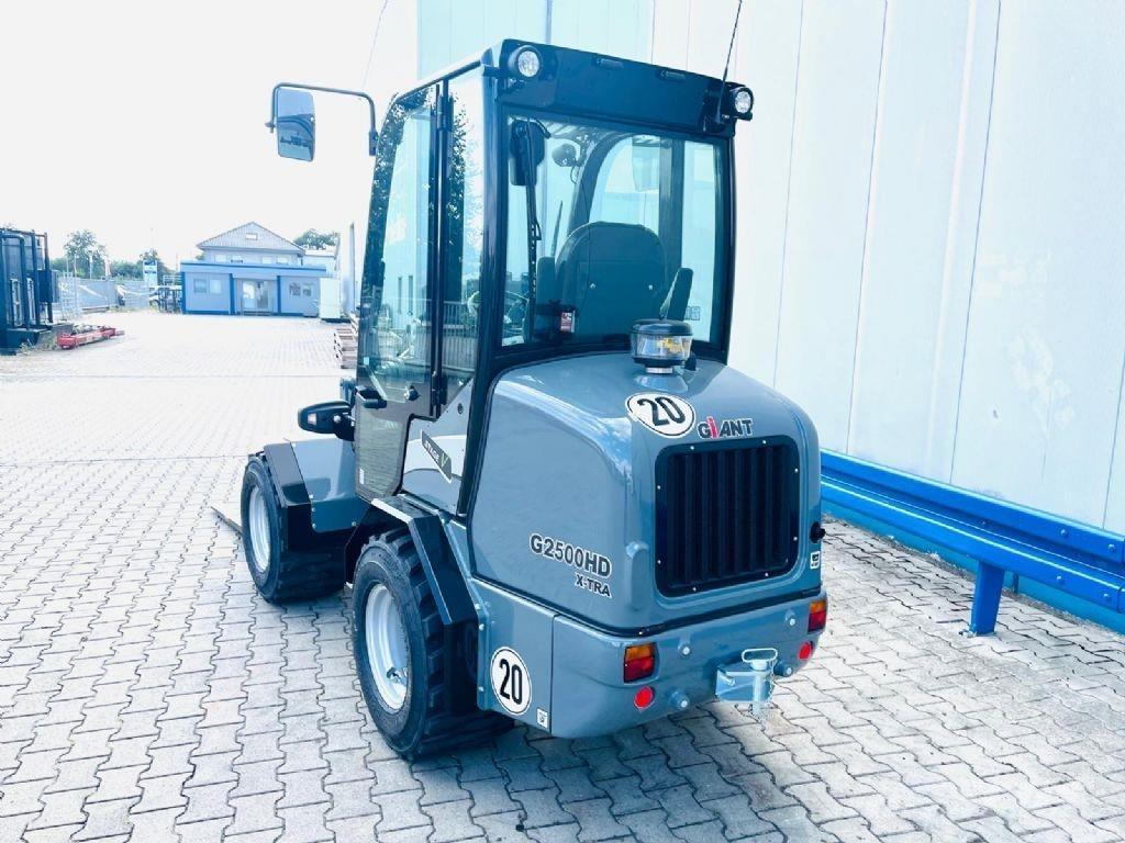GiANT G2500 X-TRA HD Utovarivači na kotačima