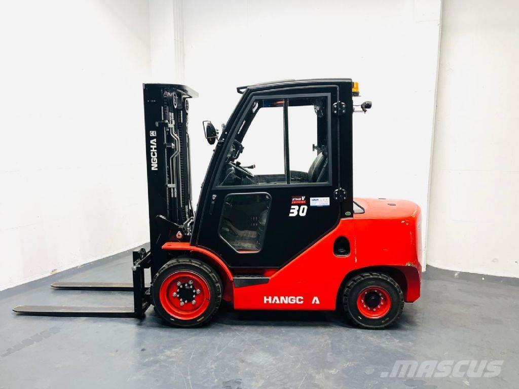 Hangcha CPDC30 Dizelski viličari