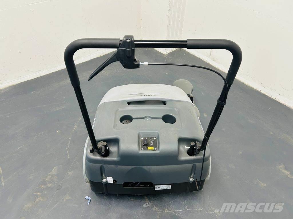 Nilfisk SW750 Strojevi za metenje