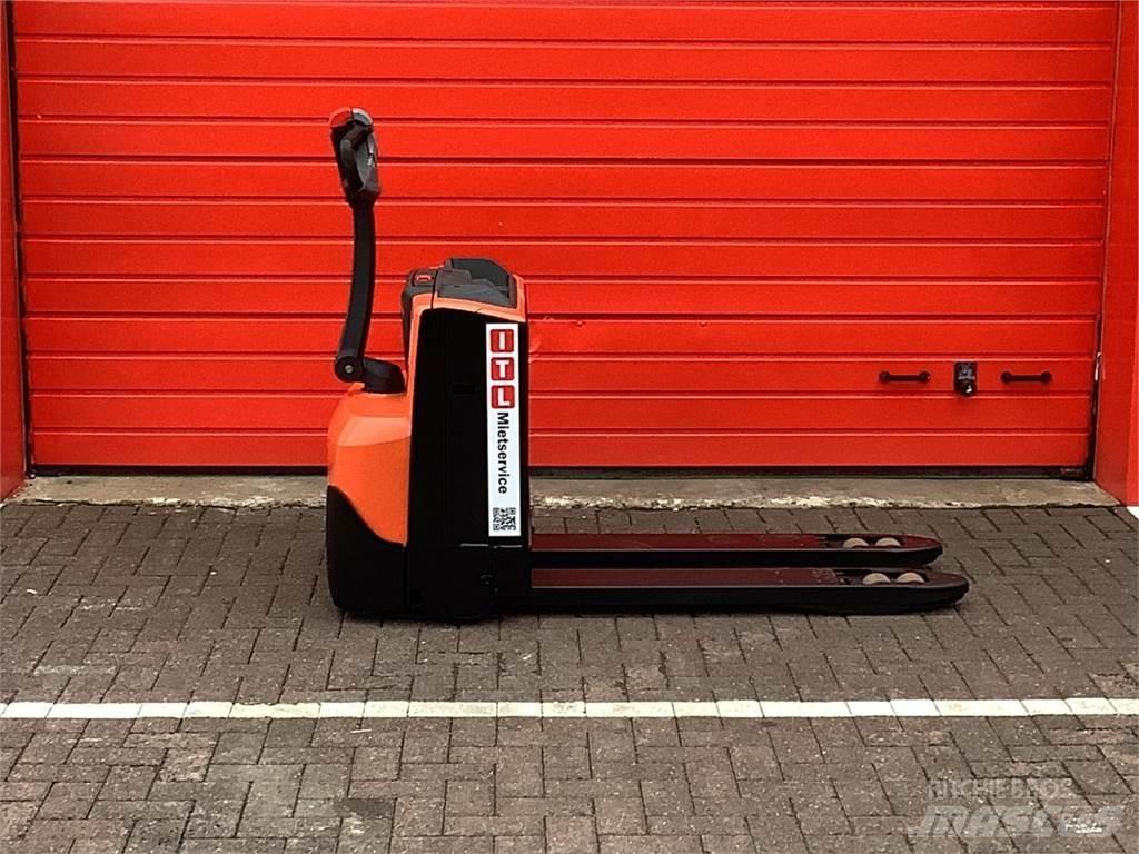 Toyota LWE180 Nisko podizni električni viličar