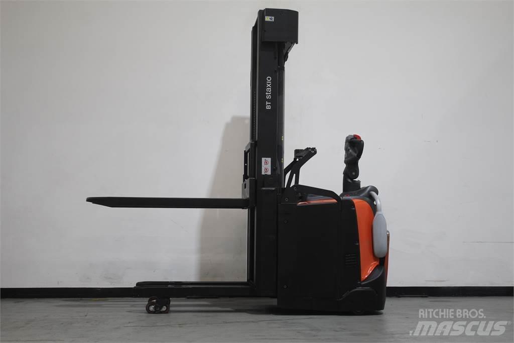 Toyota SPE160L Ručni električni viličar