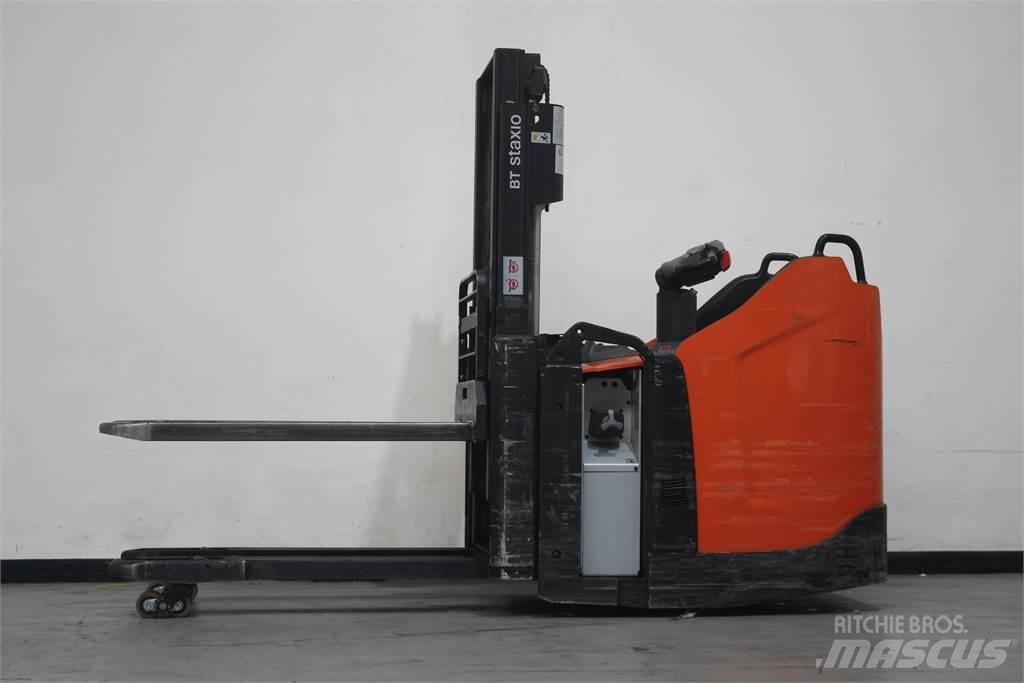 Toyota SPE200D Ručni električni viličar