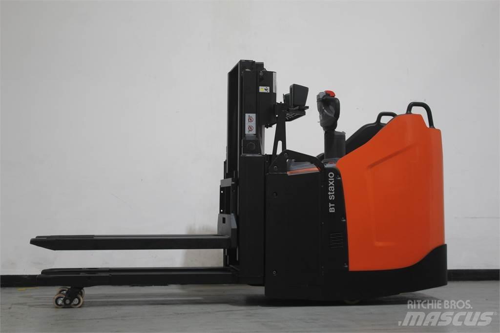 Toyota SPE200D Ručni električni viličar