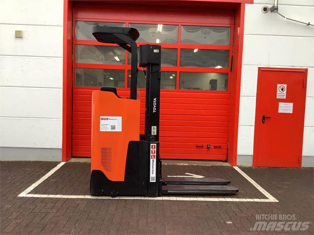 Toyota SSI160LN Ručni električni viličar