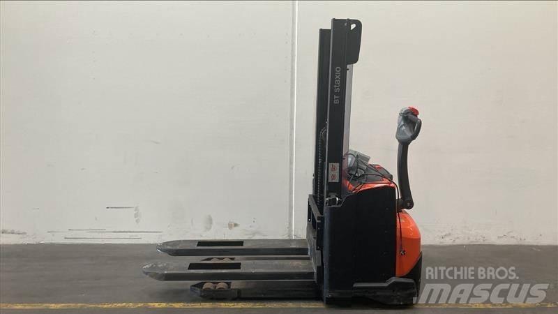 Toyota SWE120 Ručni električni viličar