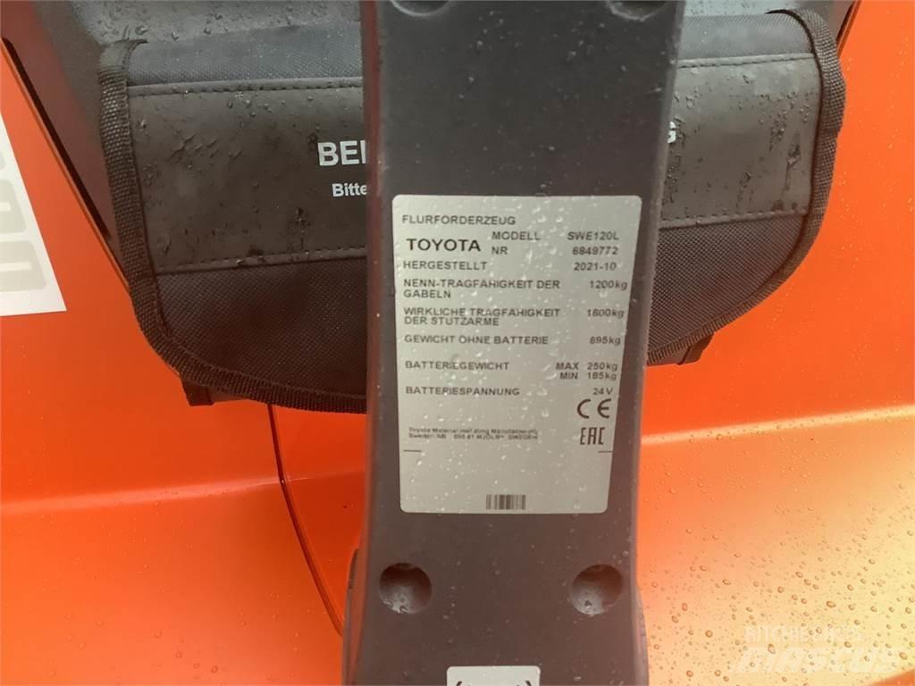 Toyota SWE120L Ručni električni viličar