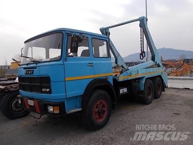 Fiat 697 NP Rol kiper kamioni s kukama za dizanje