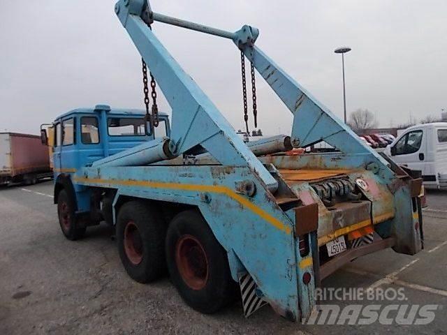 Fiat 697 NP Rol kiper kamioni s kukama za dizanje