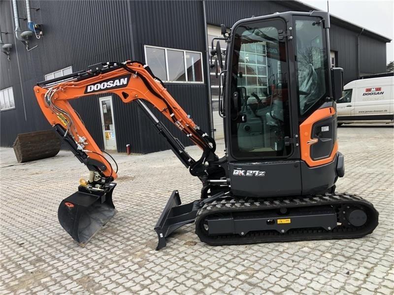 Doosan DX27Z-7 Mini bageri <7t