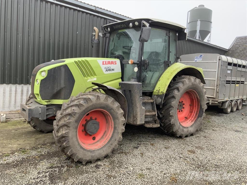 CLAAS ARION 620 Traktori