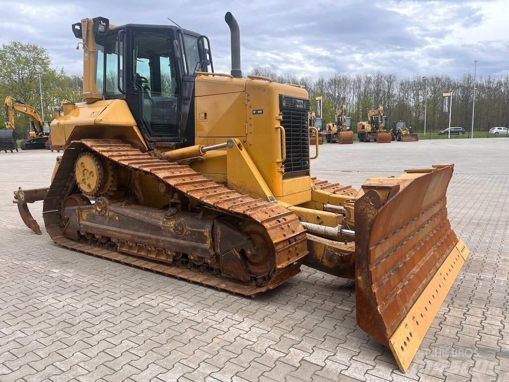 CAT D6N XL Buldožeri gusjeničari