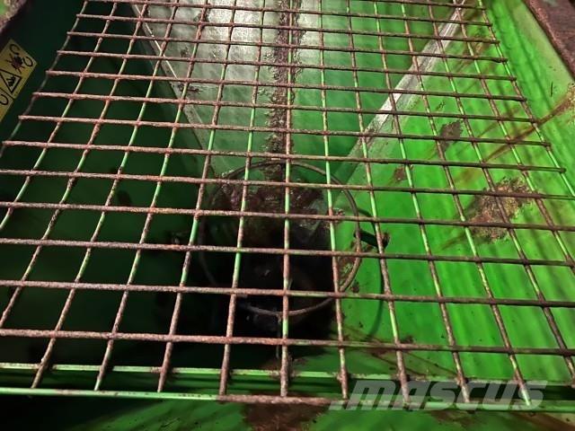 Amazone ES300 Posipači soli i pijeska