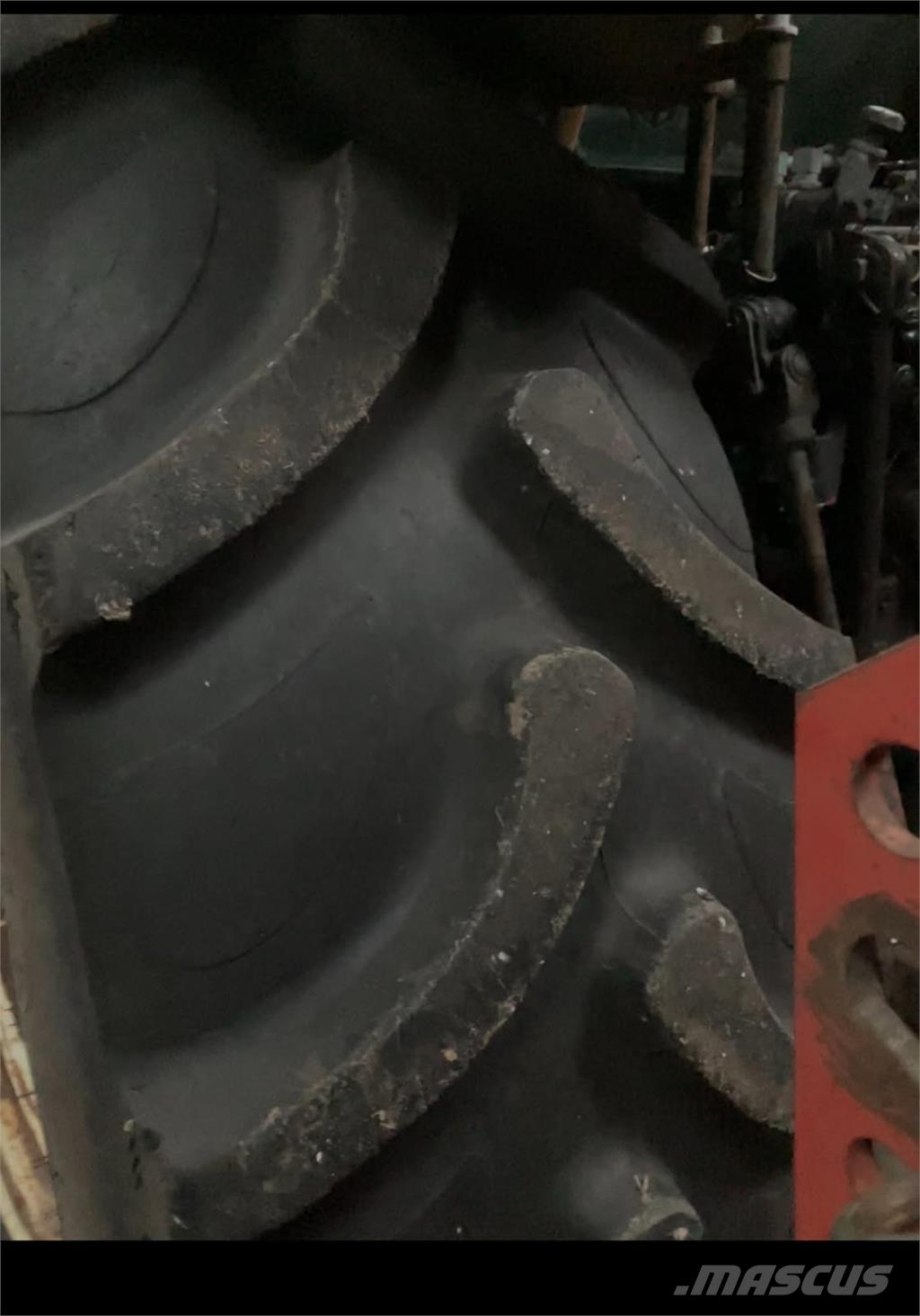 BKT 520/70R38 Gume, kotači i naplatci