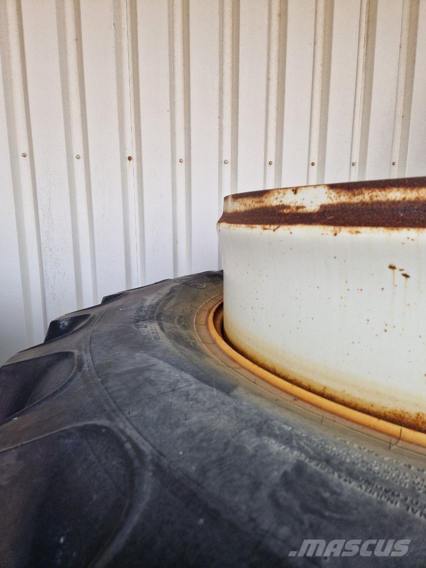 BKT 520/85R42 Gume, kotači i naplatci