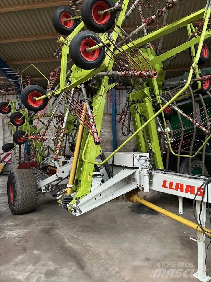 CLAAS LINER 3000 Okretači i sakupljači sijena