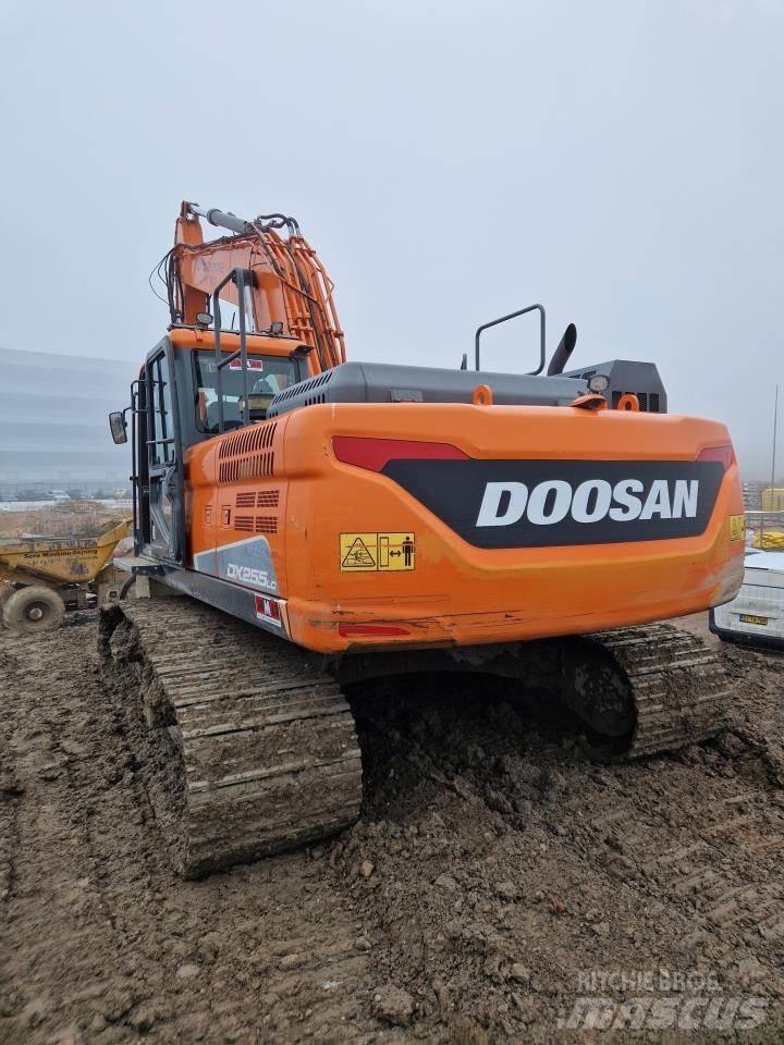 Doosan 255-5 Bageri gusjeničari