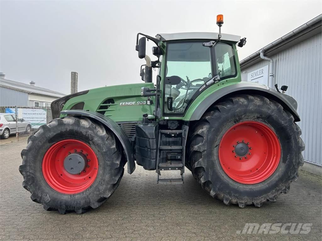 Fendt 933 Traktori