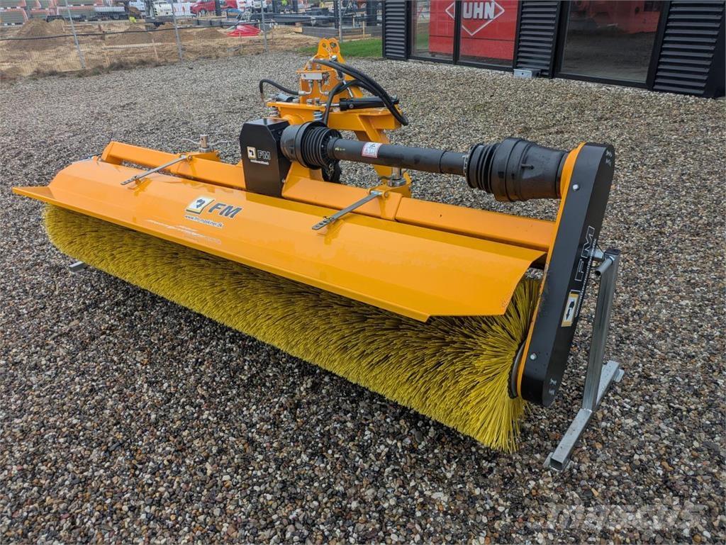 FM MF 275 Četke