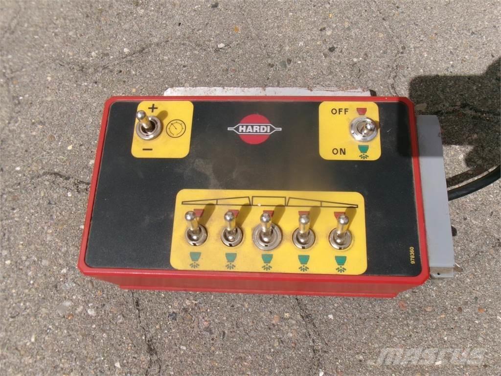 Hardi 1200L 15 M Ugradene prskalice
