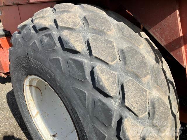 Hesston 4900 Balirke za kockaste bale