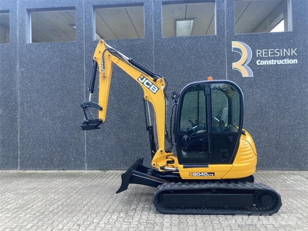 JCB 8040 ZTS Mini bageri <7t