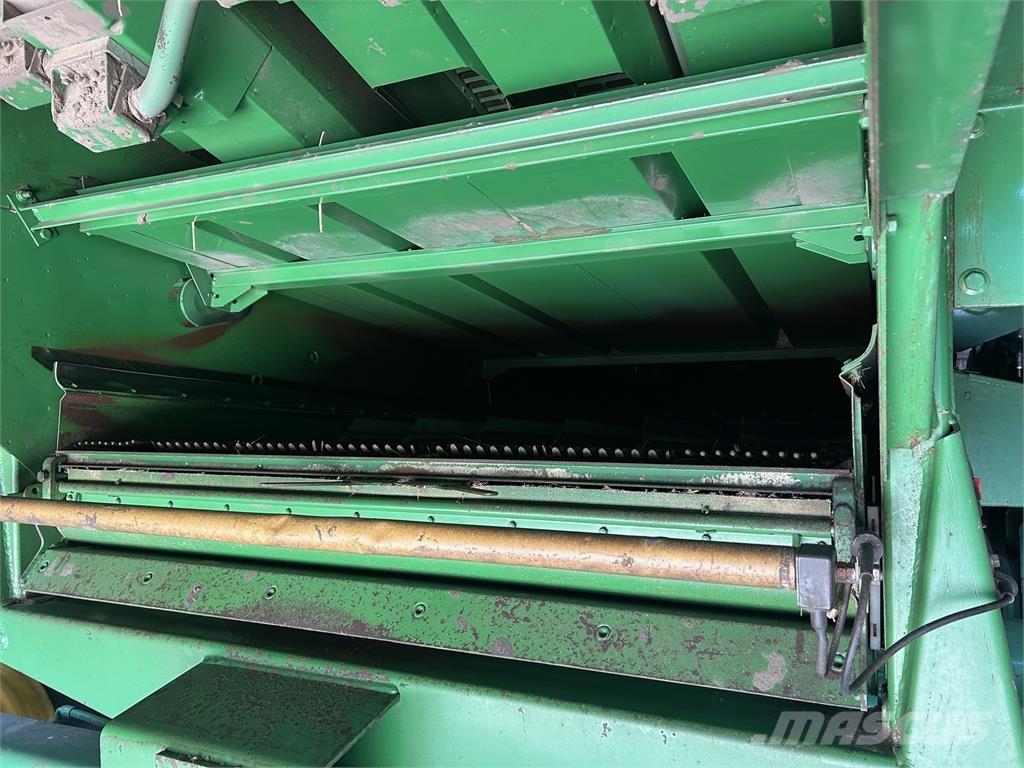 John Deere 2256 Kombajni