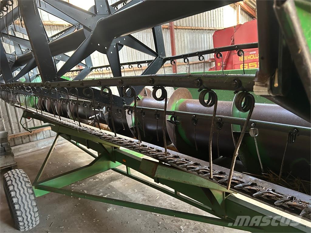 John Deere 2256 Kombajni