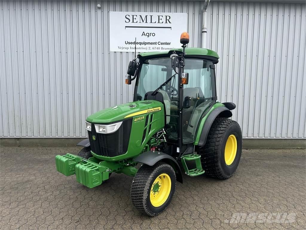 John Deere 4052R Kompaktni (mali) traktori