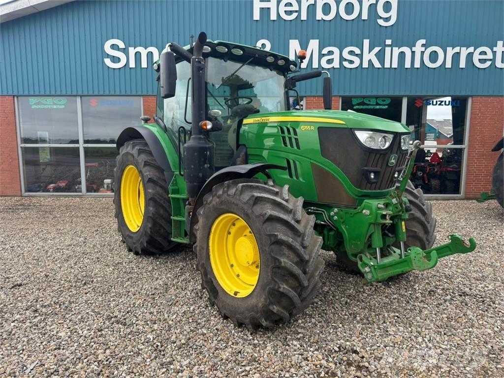 John Deere 6155R Traktori