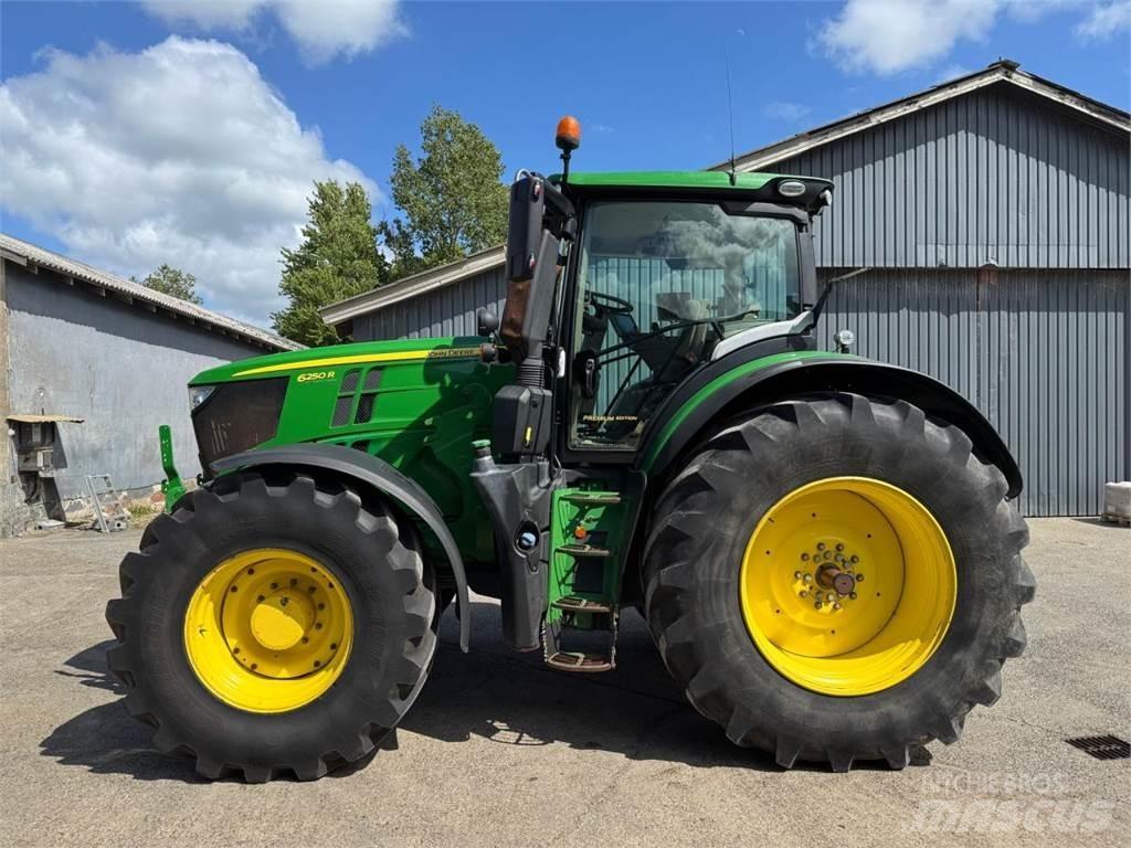 John Deere 6250R Traktori